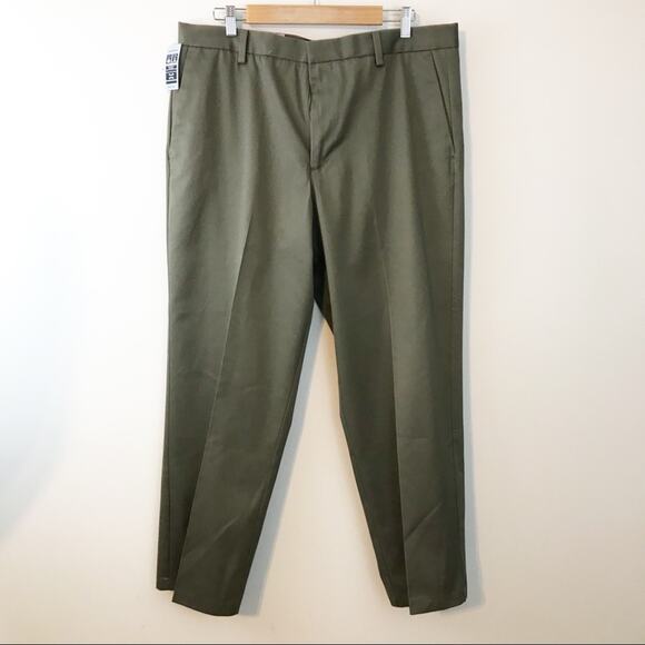 Dockers Dark Tan classic fit Flat front signature khaki pants trousers 38 new - Picture 1 of 8